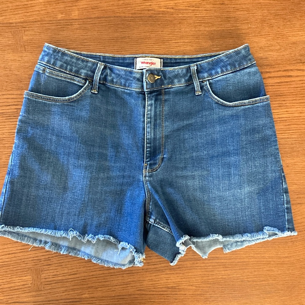 Wrangler Women's Denim Blue Frayed Hem Shorts
